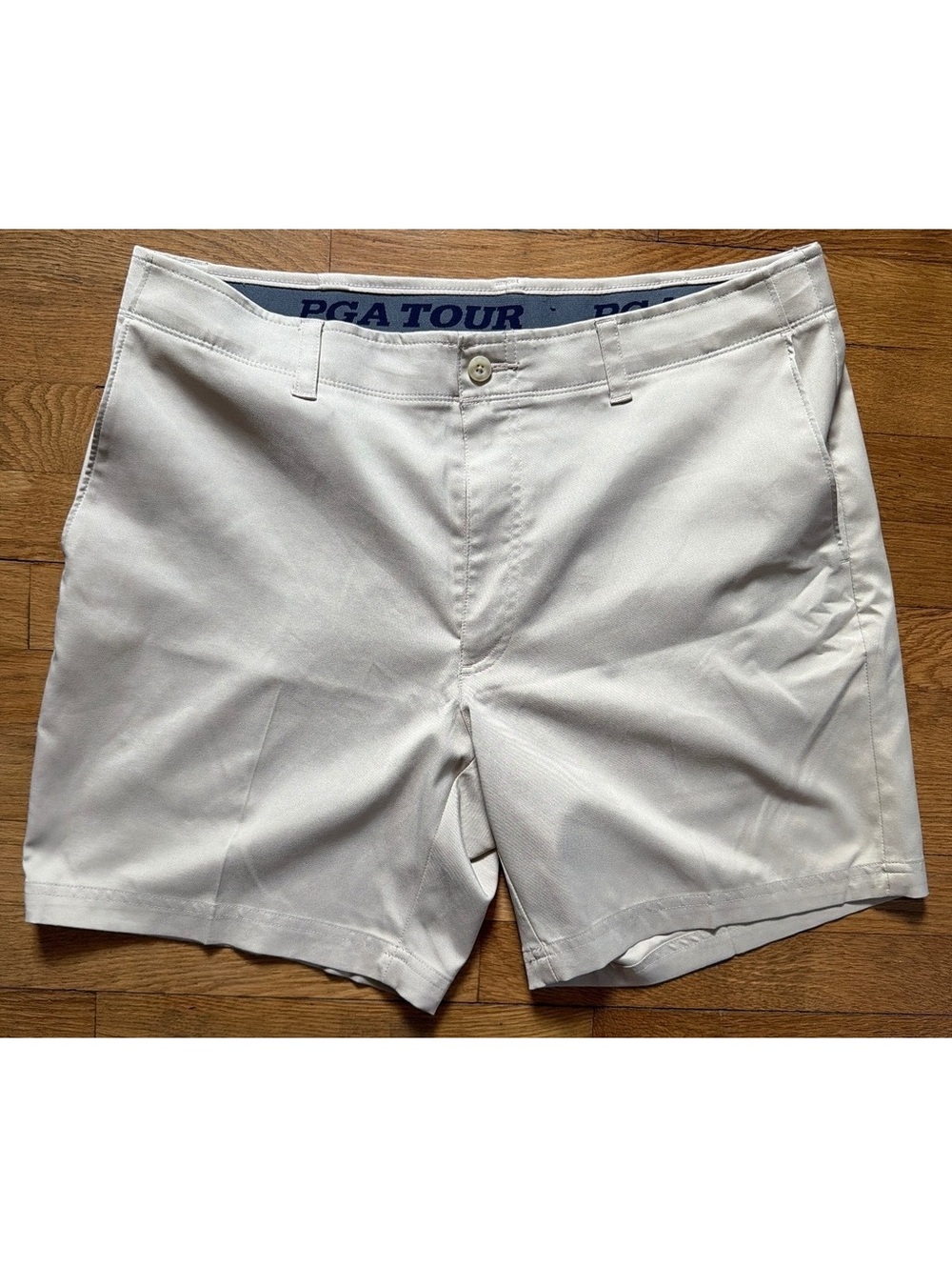 36x7 - Men - PGA Tour Beige Golf Shorts